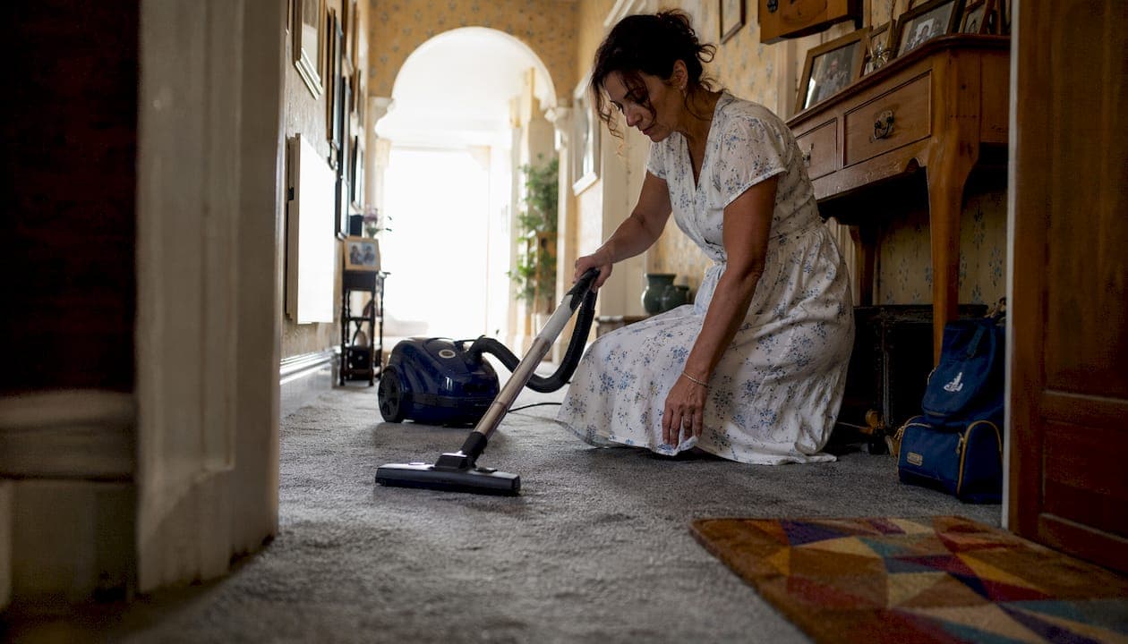 Signs your carpet needs professional cleaning: 10 clear indicators